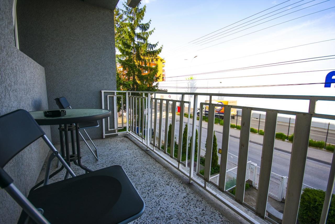 Ni Apartments Ivan מראה חיצוני תמונה